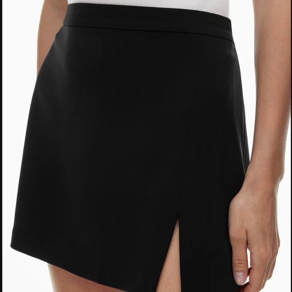 *nwt* aritzia babaton facade skort - Picture 3 of 7